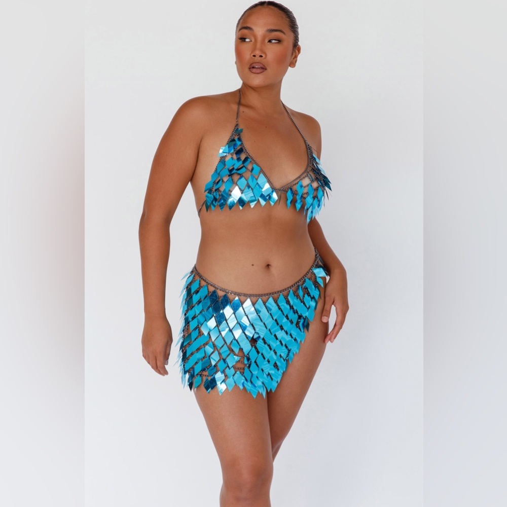 Selfie Leslie River Festival Shiny Sequins 2 Piece Set Blue NWOT - Picture 5 of 12